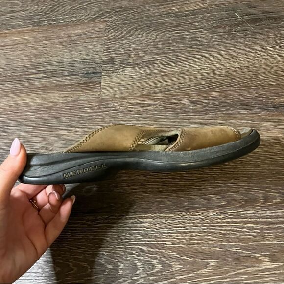 Merrell Topo Cross Stone Tan Crisscross Suede Sandals - Picture 4 of 10